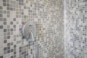 Shower, hair dryer, bidet, towels - The Residence of Garibaldi (Milan)