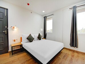 Room - Super Townhouse The Royal Retreat (Barakpur)