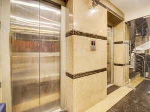 บ้านพัก | ฝ่ายต้อนรับ