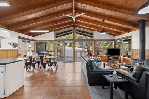 Mountain Hideaway Halls Gap