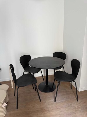 Apartment | Tempat makan