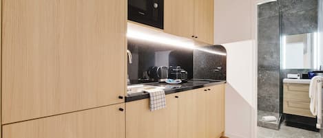Apartment | Private kitchen | Fridge, microwave, stovetop, coffee/tea maker
