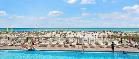 Sisäuima-allas, ulkouima-allas