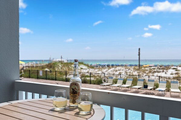 Property grounds - NEW Listing! BEACH FRONT with Amazing Ocean & Pool Views! 1st floor easy access! (Destin)