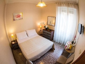 Economy Double Room | Free WiFi