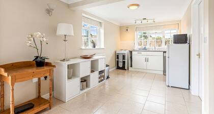 Mulberry Cottage - From 110 Per Night