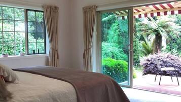 House, 5 Bedrooms, Balcony, Garden View | 5 bedrooms