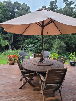 Casa, 5 dormitoris, balcó, vistes al jardí | Jardí