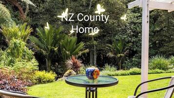 Huis, 5 slaapkamers, balkon, uitzicht op tuin | Tuin