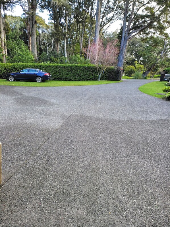 House, 5 Bedrooms, Balcony, Garden View | Exterior