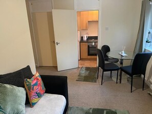 Apartemen, 1 kamar tidur, akses difabel, Boleh Merokok | Ruang makan