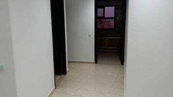 Individuelt dekorert, individuelt innredet og skrivebord for bærbar PC