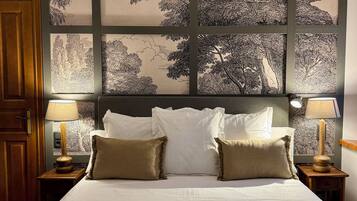 Deluxe Room, Private Bathroom, Valley View | Egyptian cotton sheets, premium bedding, down comforters