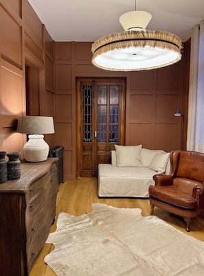 TV connectée de 43 pouces avec chaînes numériques