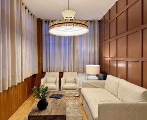 TV connectée de 43 pouces avec chaînes numériques