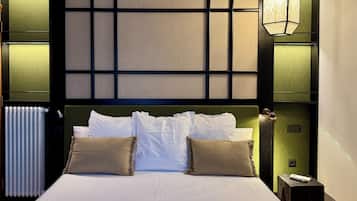 Deluxe Suite, Private Bathroom, Valley View