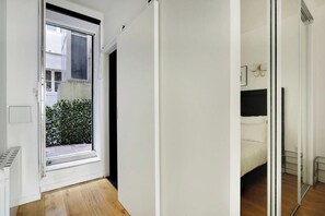 1 bedroom, desk, iron/ironing board, free WiFi