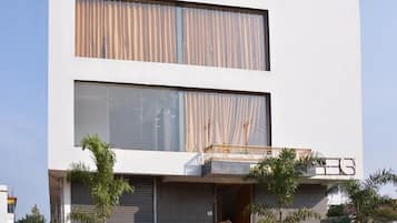 House | Exterior