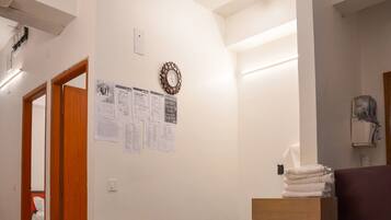 Rumah | Resepsionis