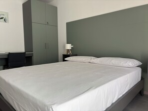 Chambre Double ou avec lits jumeaux, 1 grand lit, non-fumeur, vue jardin