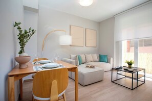 Interior - Nice apt With Terrace in Malaga. Trinidad Grund B (Málaga)