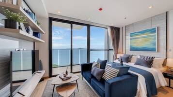 Condo, 2 Bedrooms, Accessible, Smoking | Room amenity