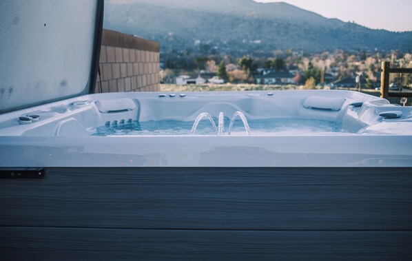 Baignoire à remous extérieure