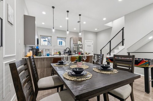 The Euclase 2BD TH: 7ST Walkable, Joyfull & Cool!
