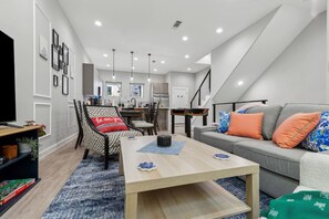 تلفزيون ذكي، كرة قدم الطاولة، كُتُب