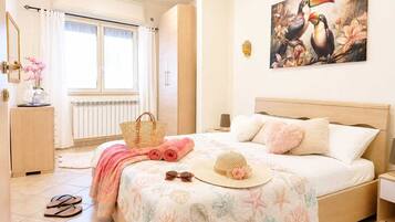 1 bedroom, iron/ironing board, travel crib, free WiFi