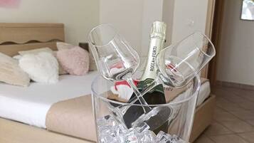 1 camera, ferro/asse da stiro, culla da viaggio, Wi-Fi gratuito