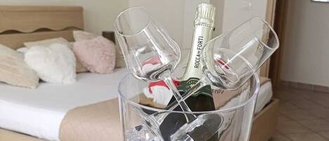 1 soverom, strykejern/-brett, reiseseng for barn og wi-fi (inkludert)