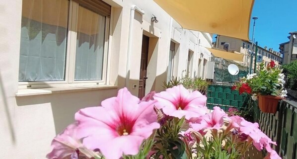 Exterior detail - Private apartment 5 minutes from downtown, lake and castle, great for families (Bracciano)