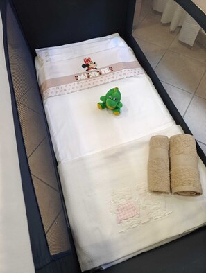 Dusche, Haartrockner, Bidet, Handtücher