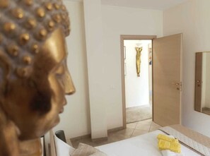 1 chambre, fer et planche à repasser, lit parapluie, Wi-Fi gratuit