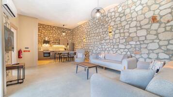 Vila luxo, piscina particular | Roupas de cama premium, edredons de pluma, escrivaninha