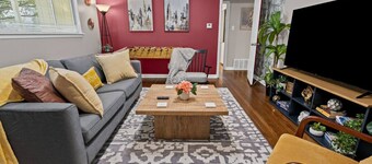 Charming 2BD: TCU Walkable, Blissful & Joyful !