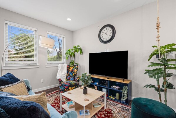 Smart-tv, bordfodbold, bøger