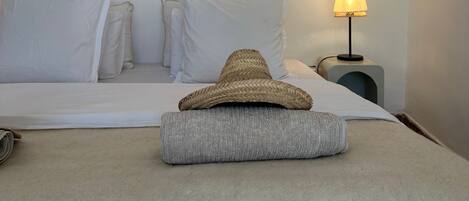 Design Room, Balcony, Garden View | Minibar, desk, laptop workspace, free WiFi