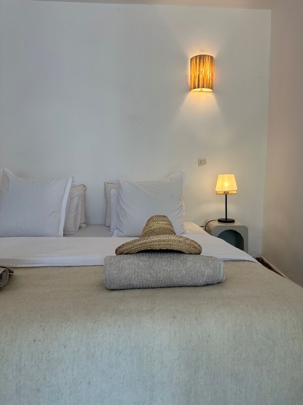 Design Room, Balcony, Garden View | Minibar, desk, laptop workspace, free WiFi