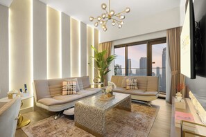 Video game console - Ultra LUX Burj View Spacious High Floor (Dubai)