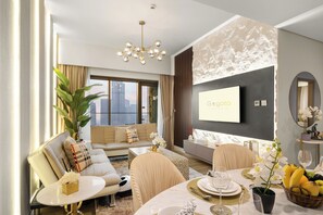 Video game console - Ultra LUX Burj View Spacious High Floor (Dubai)