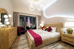 In-room safe, blackout curtains, iron/ironing board, free WiFi - Ultra LUX Burj View Spacious High Floor (Dubai)