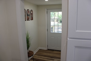 Interior - Delightful 2-bedroom house with AC in charming Easley (Easley)