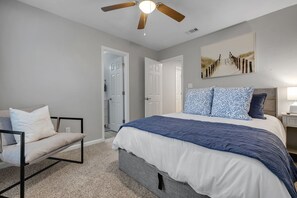 4 habitaciones, tabla de planchar con plancha y wifi gratis
