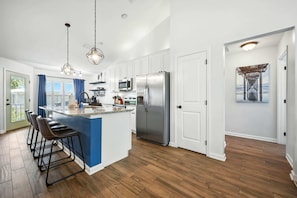 House, Multiple Beds, Patio, Garden View (Salty Tradewind Retreat) | Private kitchen | Fridge, microwave, oven, stovetop