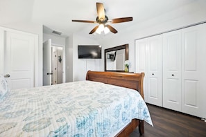 House, Multiple Beds, Patio, Garden View (Salty Tradewind Retreat) | Individually decorated, individually furnished, bed sheets