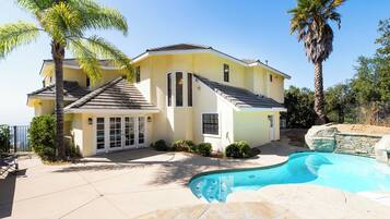 Alberca al aire libre