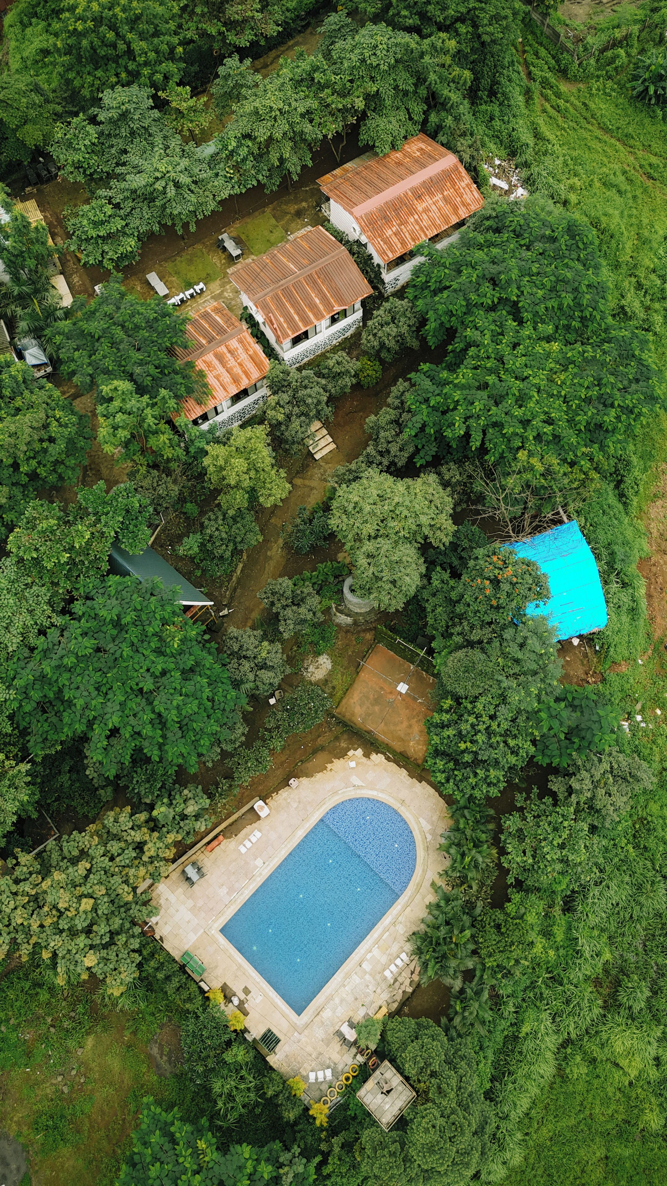 15 outdoor pools