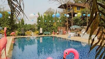 15 piscinas al aire libre